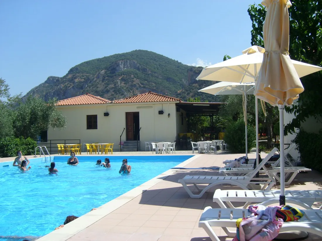 campsite-castle-view-mistras-tf0nv