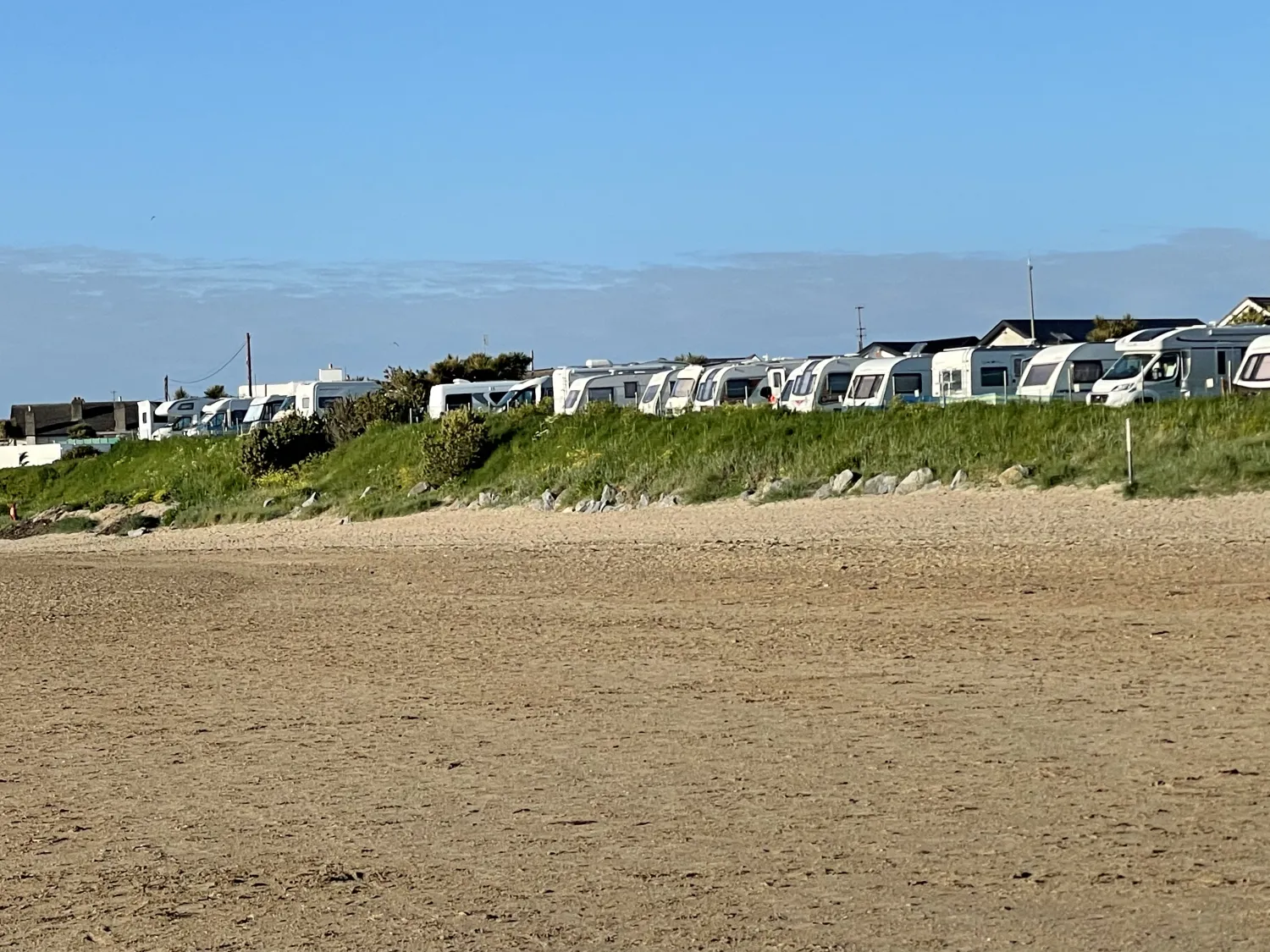 north-beach-caravan-camping-park-rush-rww8u