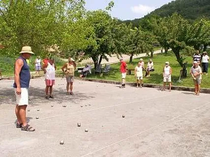camping-les-charmilles-ardche-bqqso