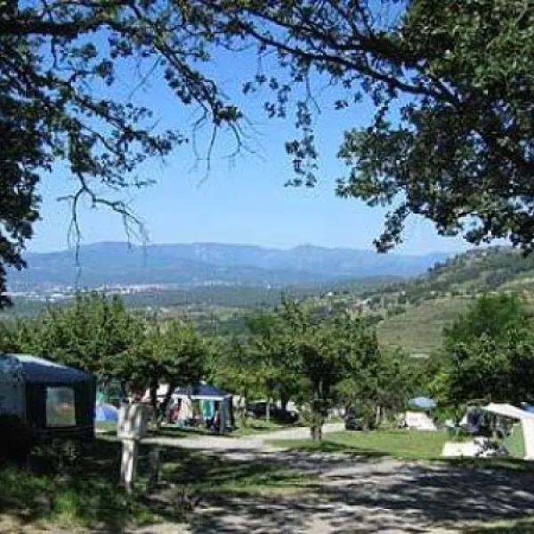 camping-les-charmilles-ardche-qtrvx