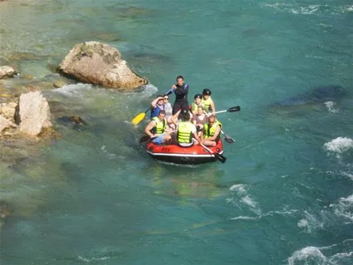 eko-selo-boracko-jezero-konjic-zxuyb