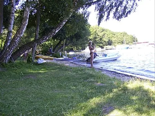 camping-und-wohnmobilpark-kamerun-heilbad-waren-mritz-icx8x