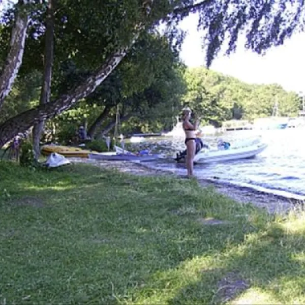 camping-und-wohnmobilpark-kamerun-heilbad-waren-mritz-icx8x