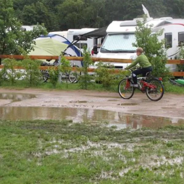 camping-und-wohnmobilpark-kamerun-heilbad-waren-mritz-zjyy6