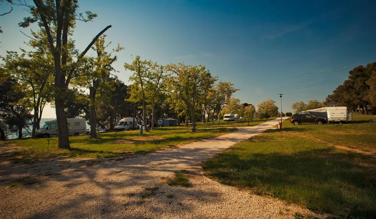 campingin-pineta-umag-savudrija-dyyvx