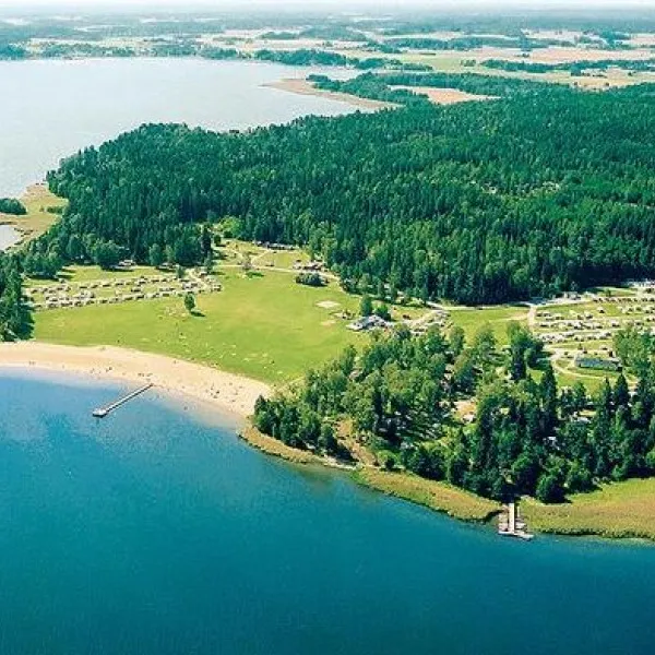 farstans-havsbad-familje-camping-farstans-urubd