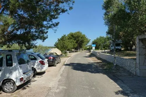 camp-lupis-loviste-4pwb1