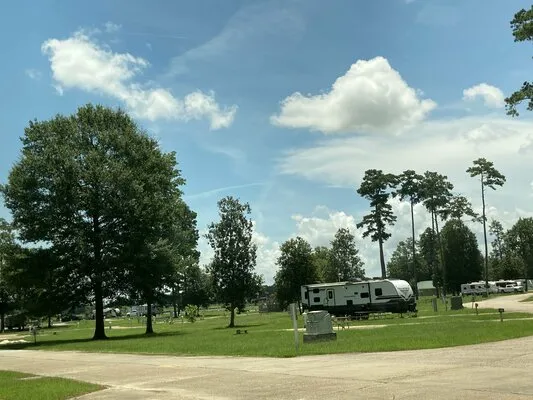 indian-creek-campground-rv-park-independence-8mcmj