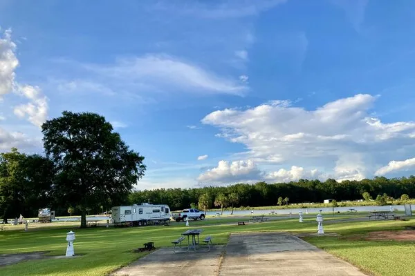 indian-creek-campground-rv-park-independence-kmyds