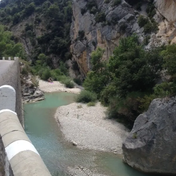 municipal-le-jalinier-buis-les-baronnies-kf9nr