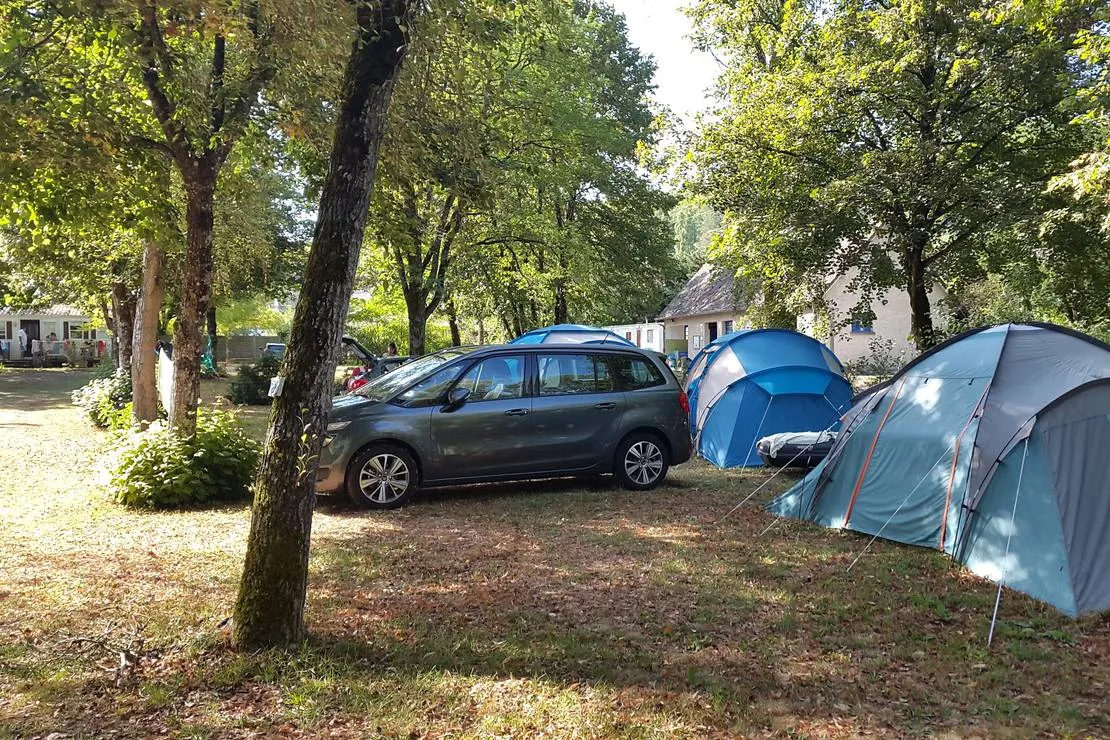 camping-les-rives-du-ceou-saint-chamarand-80zvn