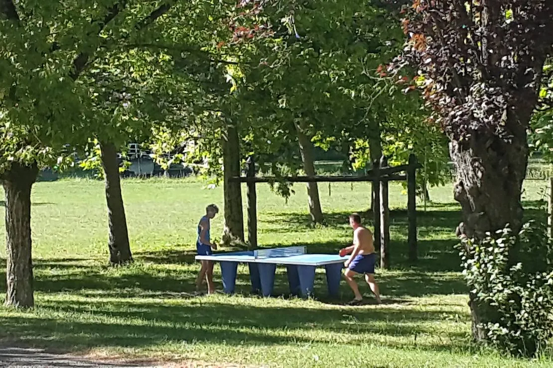 camping-les-rives-du-ceou-saint-chamarand-hvjco