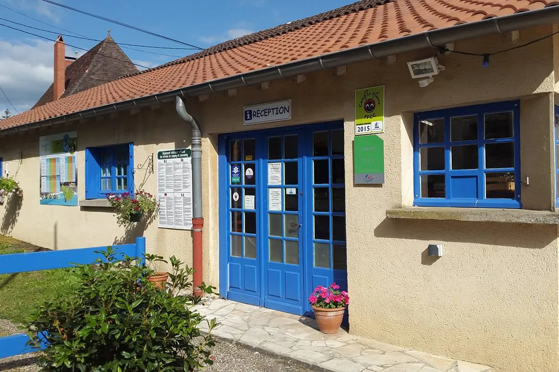 camping-les-rives-du-ceou-saint-chamarand-wyydn