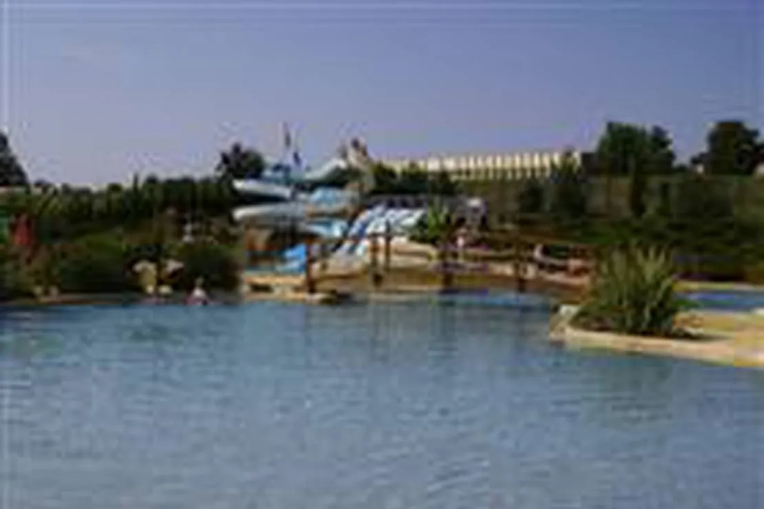camping-lile-du-pont-mirande-v1ry5