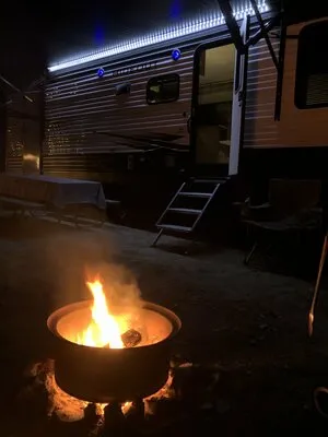 crows-nest-campground-newport-r39yf