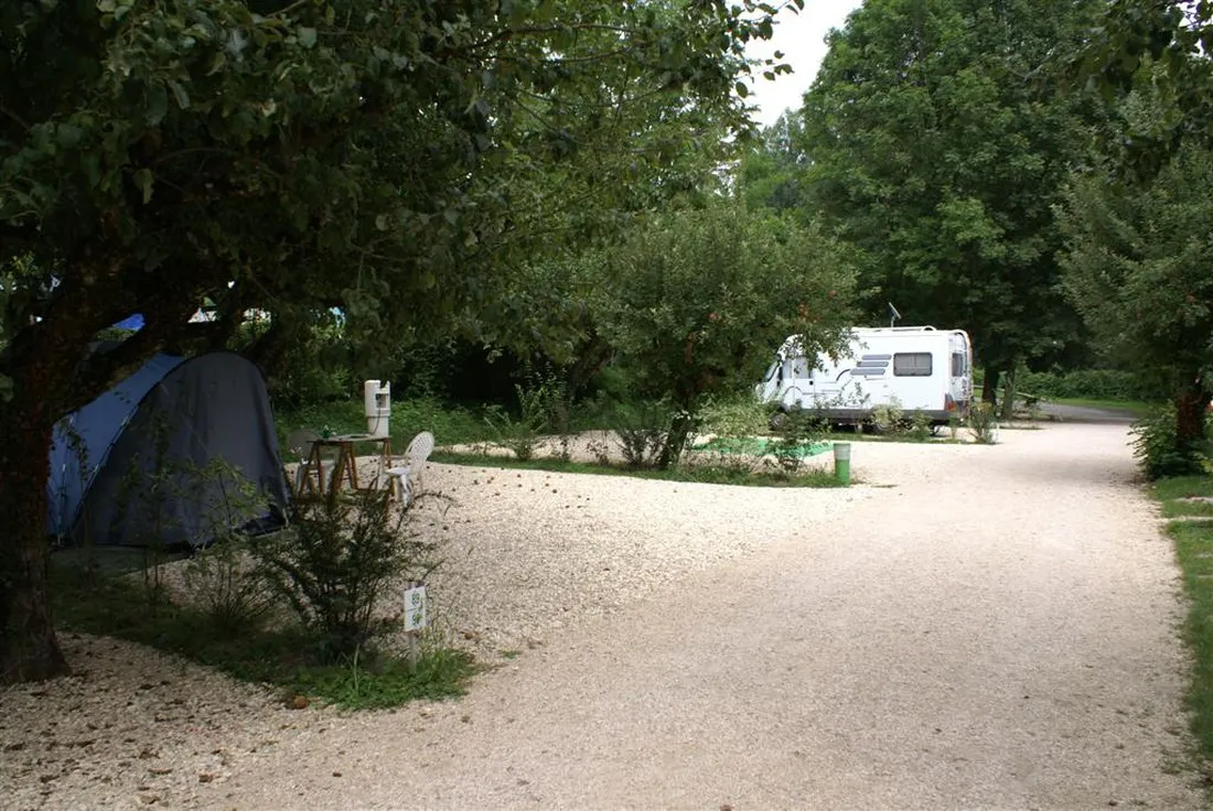 municipal-des-iles-chanaz-savoie-m8yrn