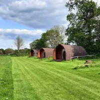 totteridge-farm-camping-pods-pewsey-vsbcd