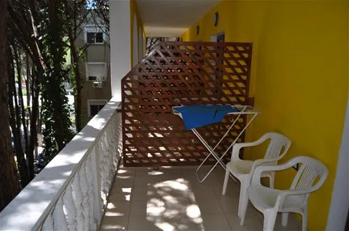 camping-mali-i-robit-durres-8oxj6