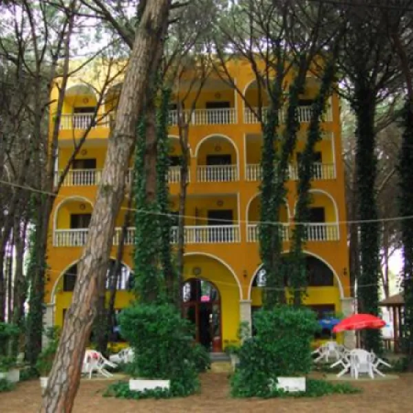 camping-mali-i-robit-durres-nebkk