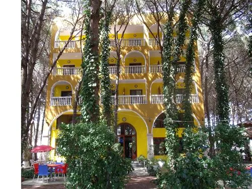 camping-mali-i-robit-durres-oklaq