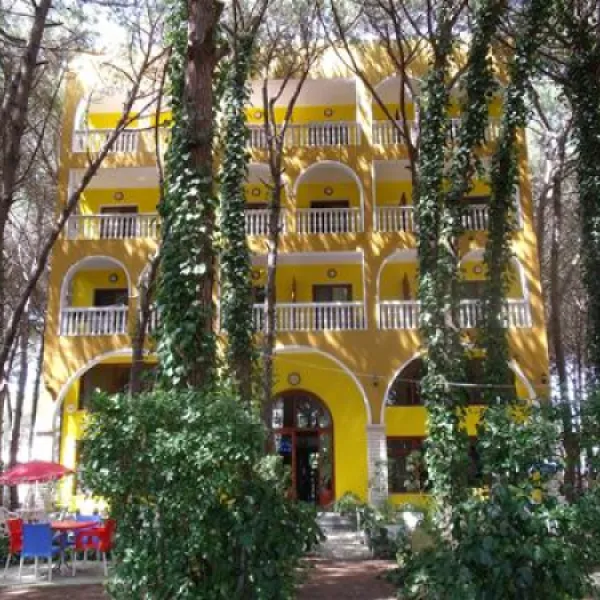 camping-mali-i-robit-durres-oklaq