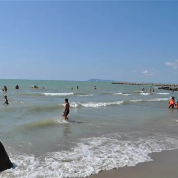 camping-mali-i-robit-durres-sqhvq