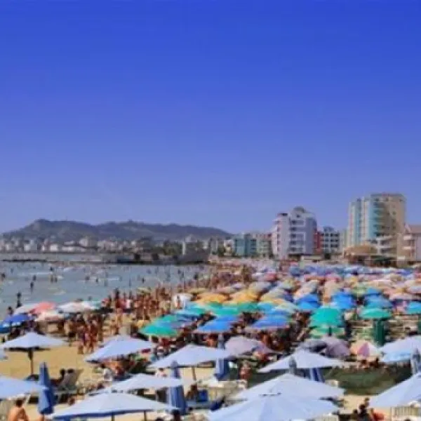 camping-mali-i-robit-durres-z4gz8