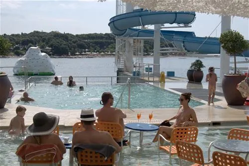 naturistfkk-camping-valalta-rovinj-bknha