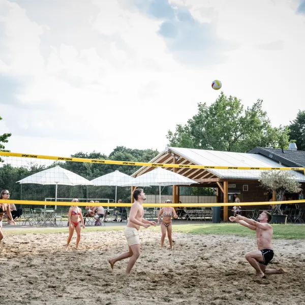 ferien-und-campingpark-wisseler-see-kalkarwest-x8ctv