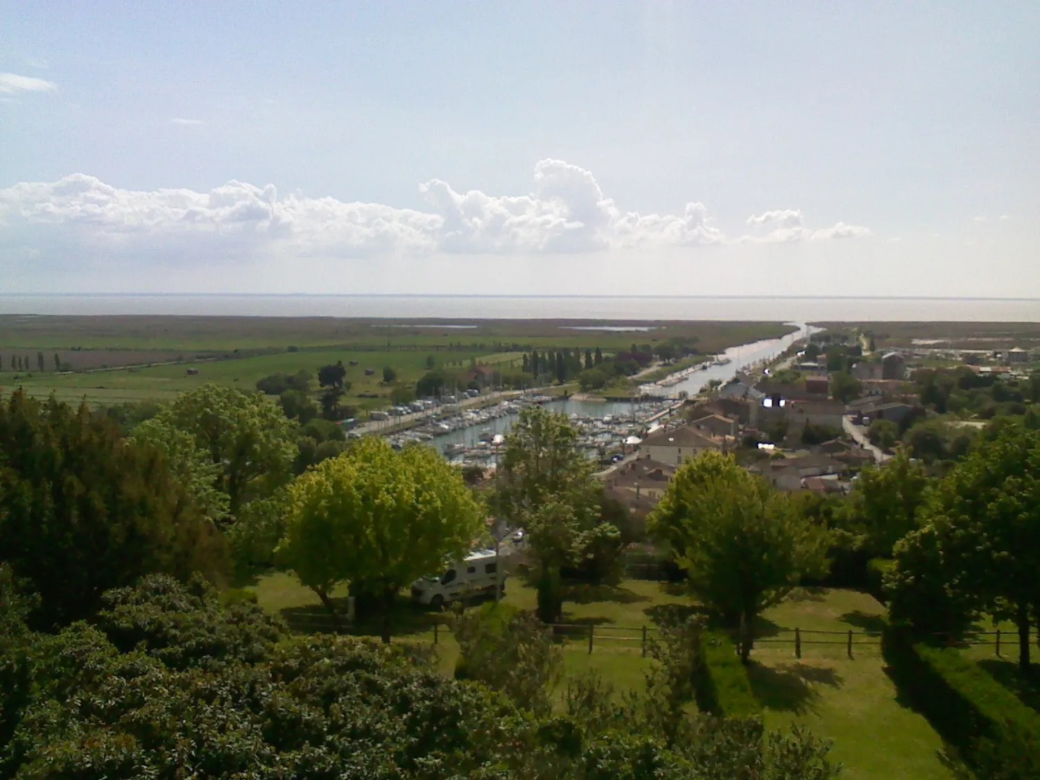 camping-municipal-bel-air-mortagne-sur-gironde-aqn1s