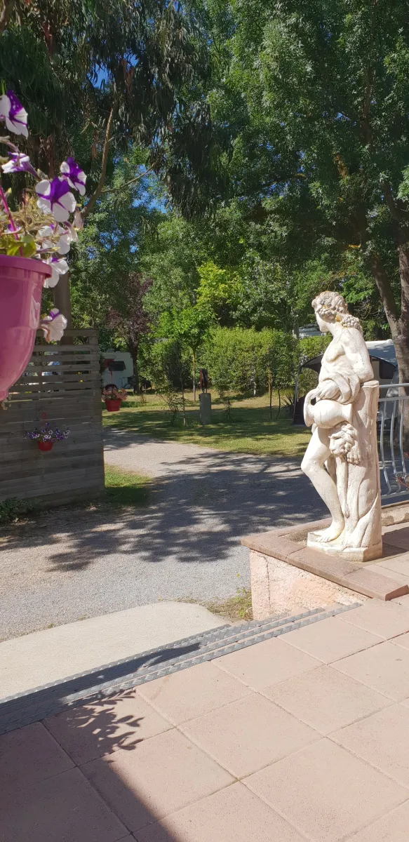 camping-le-paradis-serignan-lmx4w