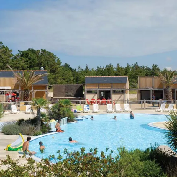 village-center-la-baie-du-kernic-plouescat-lzy64