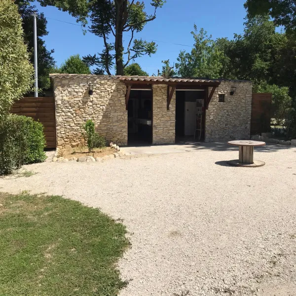 le-veronne-las-reys-de-saulce-x6ues