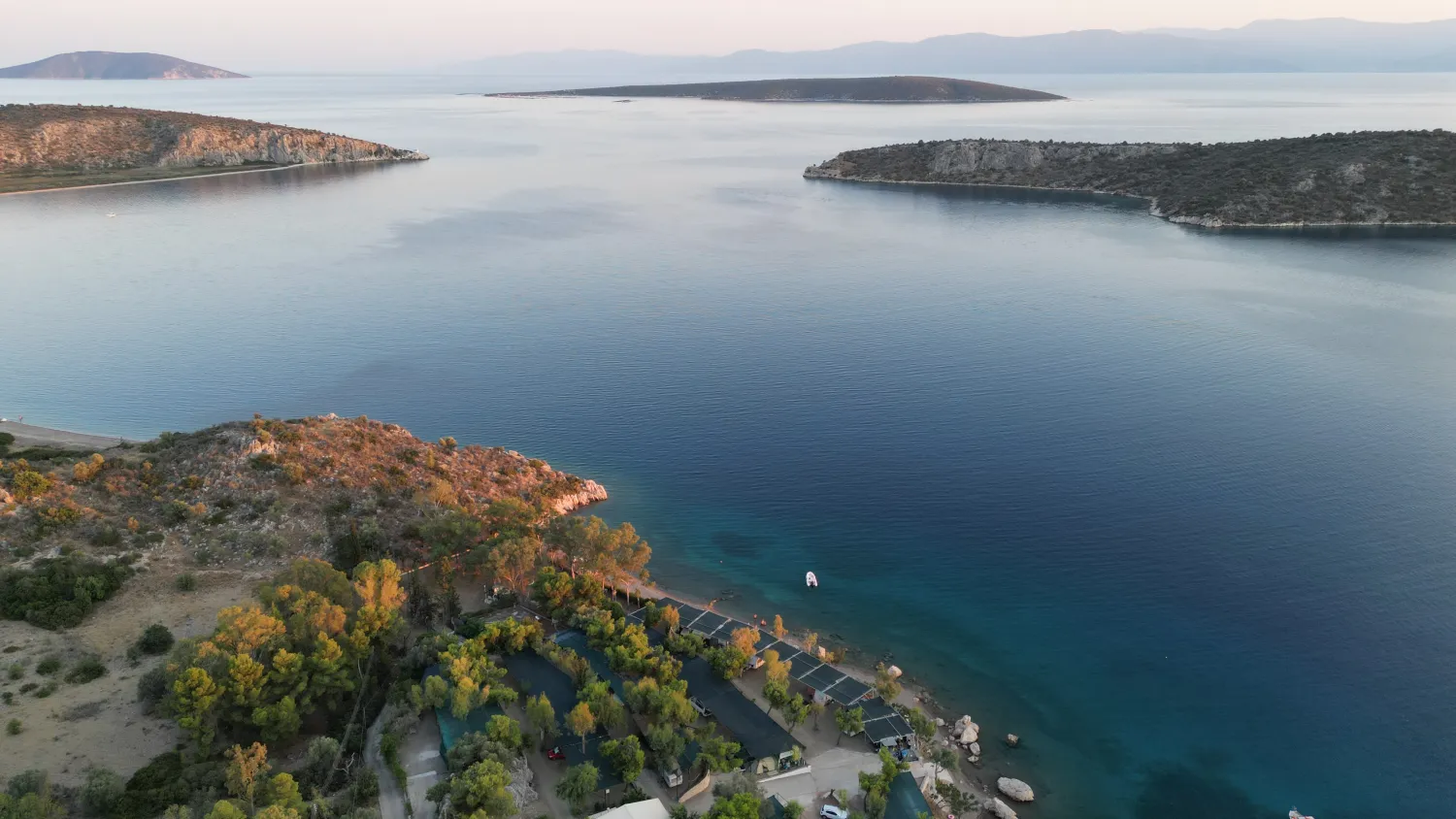 camping-lefka-beach-vivaridrepanon-xo3ym