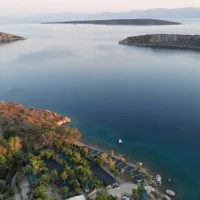 camping-lefka-beach-vivaridrepanon-xo3ym
