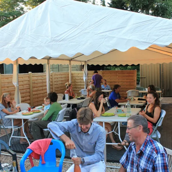 camping-les-acacias-la-ville-aux-dames-ibapw