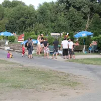 camping-les-acacias-la-ville-aux-dames-qjlet