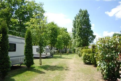 camping-les-acacias-la-ville-aux-dames-uxier