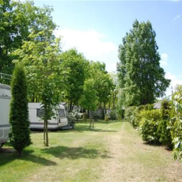 camping-les-acacias-la-ville-aux-dames-uxier
