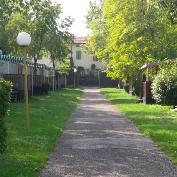 camping-delluva-peschiera-del-garda-ixnde