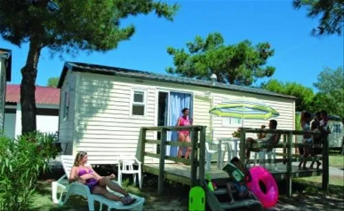 camping-le-soleil-de-la-mediterranee-st-cyprien-v9eb0