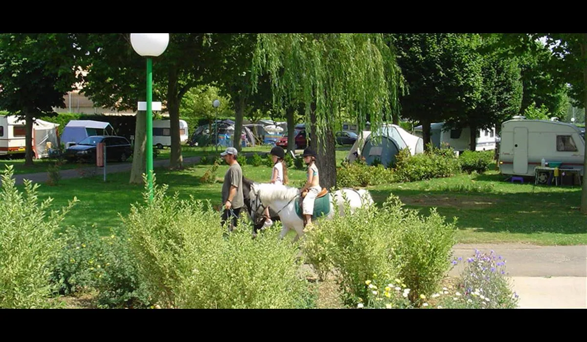 camping-les-confluents-migennes-ohn9e