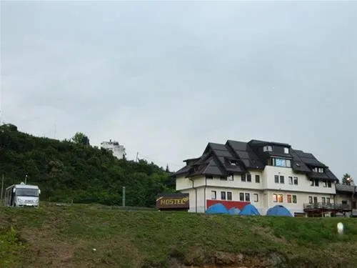auto-camp-jajcejajce-youth-hostel-jajce-werxt