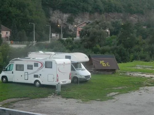 auto-camp-jajcejajce-youth-hostel-jajce-wpm8x