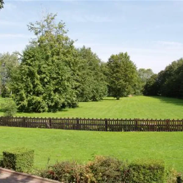 lincoln-farm-park-oxfordshire-witney-y8rju