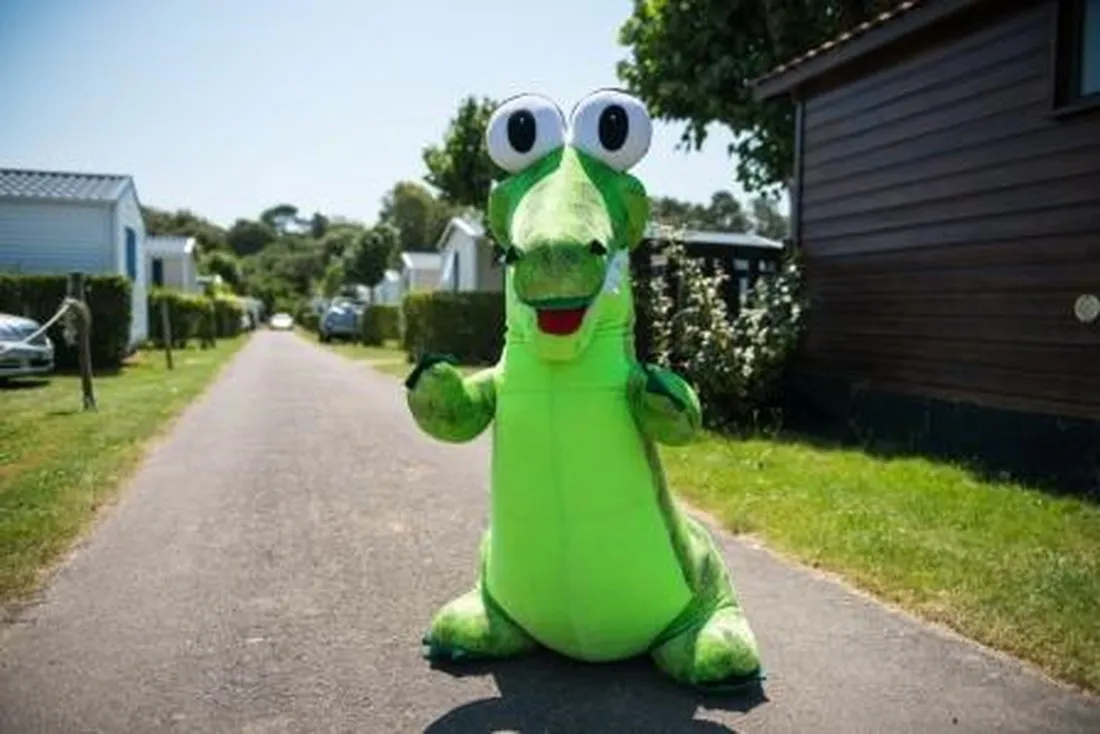 camping-club-les-dinosaures-talmont-saint-hilaire-nveht