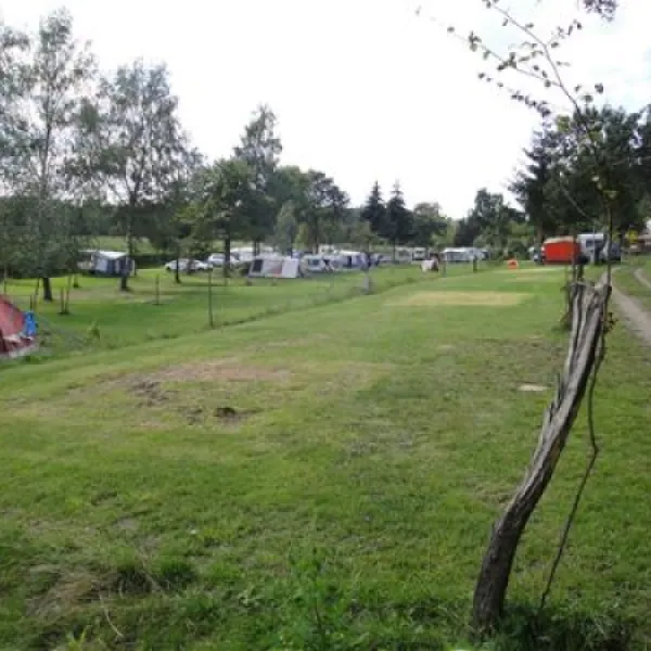 camping-auf-kengert-larochette-ip8dp
