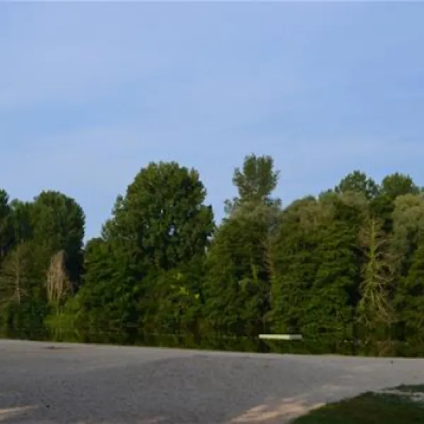 camping-municipal-aubeterre-sur-dronne-q5ktn