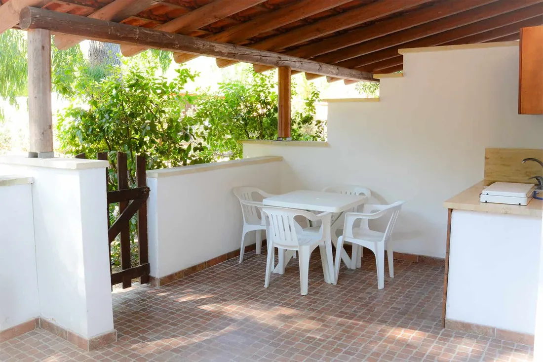 campeggio-sentinella-torre-dell-orsomelendugno-k5vdf