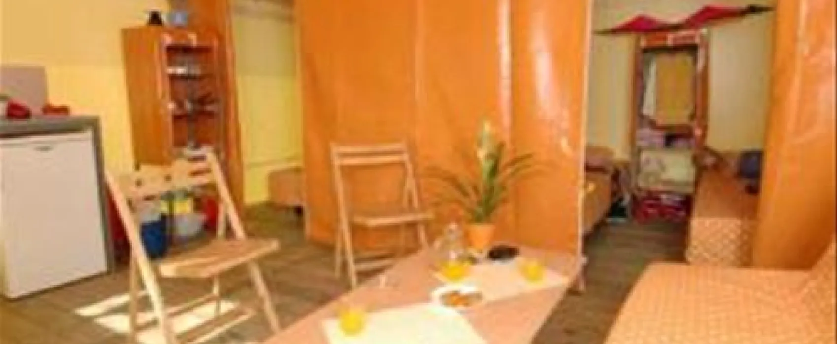 Flower Camping - Les Vertes Feuilles